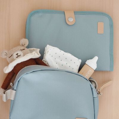 Toiletry bag sage green